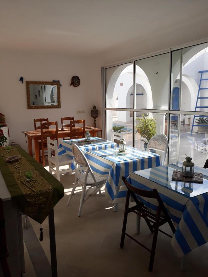 Dar Chick Yahia Ile De Djerba Bed & Breakfast Mezrane Bagian luar foto